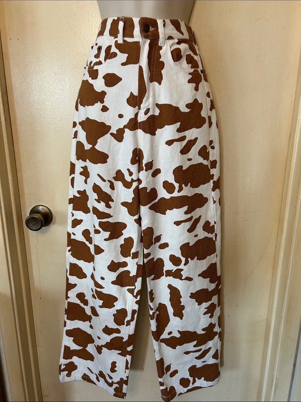 Shekou High-Rise Wide Leg Cow-Print Jeans in Brown/White size XS